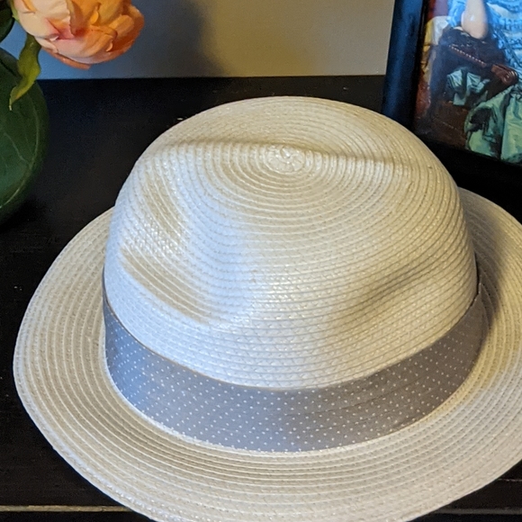 1980s straw Fedora with grey ribbon - Picture 2 of 2